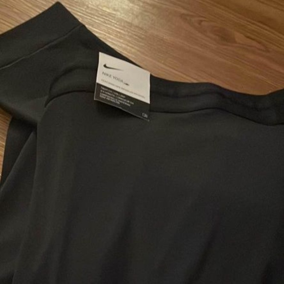 BRAND NEW men Nike nike yoga infinalon 3/4 tights size M & L (one pocket) - Picture 9 of 9